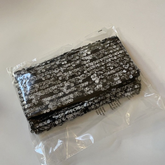 BCBG Silver Sequin Folded Clutch‎ Purse Evening Wedding Handbag EUC - Picture 9 of 9